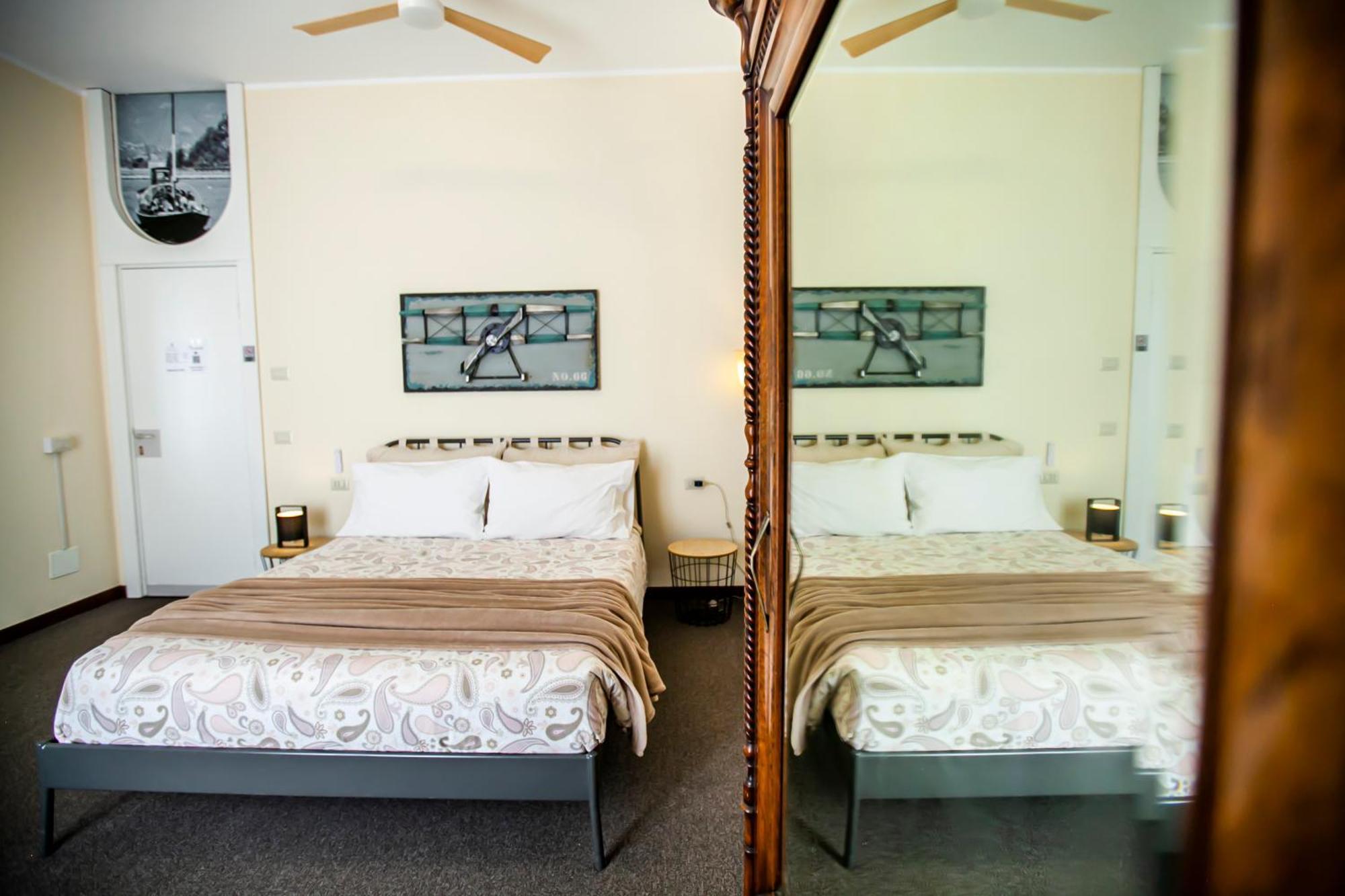 Hotel Darsena Di Riva Grande Moltrasio Zewnętrze zdjęcie